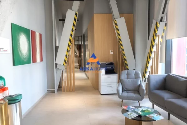 JEPET AMBIENT PER ZYRA 500 M2 "STADIUMI AIR ALBANIA" 14.500 EURO