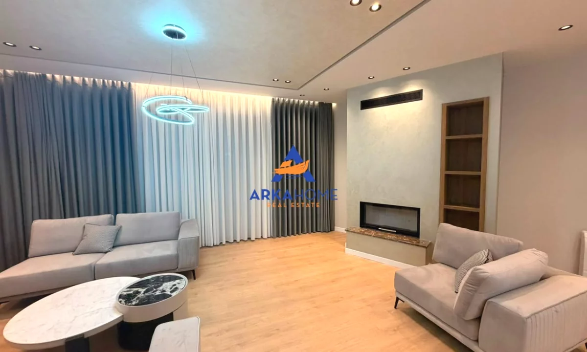 Shtepi me qera Vila Luksoze ne Tirane, 4+1, Mobilimi E mobiluar, Pagesa 4,347  Euro.
