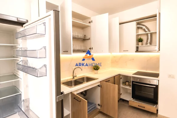 Shtepi me qera Apartament ne Tirane, 2+1, Mobilimi E mobiluar, Pagesa 760  Euro.