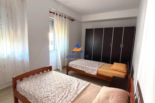 Shtepi me qera Apartament ne Tirane, 2+1, Mobilimi E mobiluar, Pagesa 760  Euro.