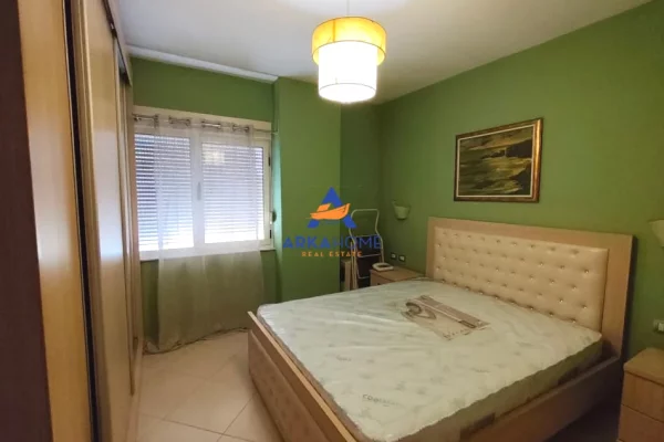 Shtepi me qera Apartament ne Tirane, 2+1, Mobilimi E mobiluar, Pagesa 725  Euro.
