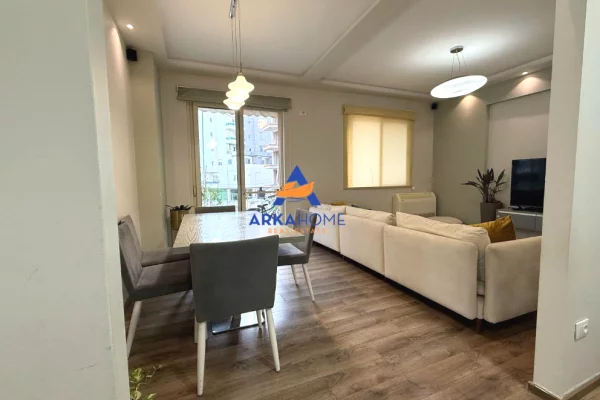 Shtepi me qera Apartament ne Tirane, 2+1, Mobilimi E mobiluar, Pagesa 750  Euro.