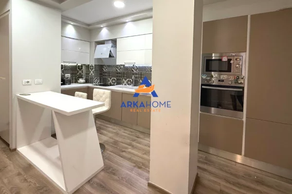 Shtepi me qera Apartament ne Tirane, 2+1, Mobilimi E mobiluar, Pagesa 750  Euro.