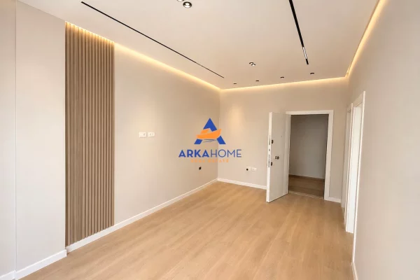 SHITET APARTAMENT 1+1+BALLKON 
