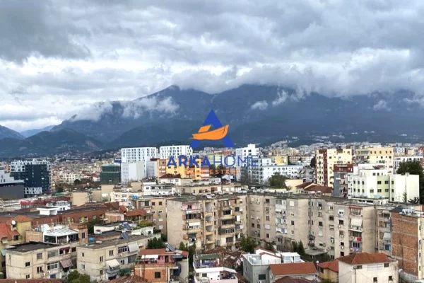 Shtepi me qera Apartament ne Tirane, 2+1, Mobilimi Bosh, pa mobiluar, Pagesa 652  Euro.