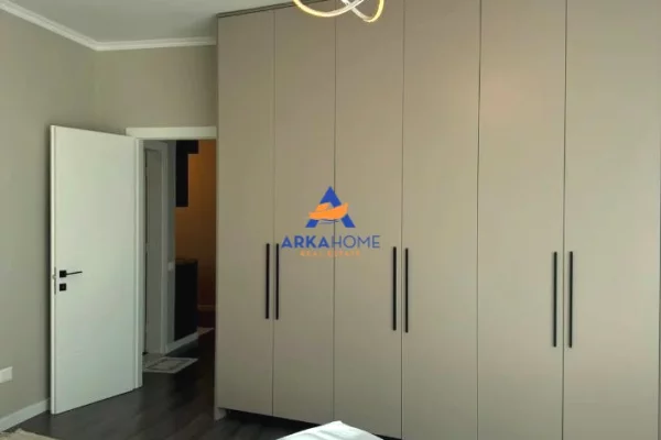 Shtepi me qera Apartament ne Tirane, 1+1, Mobilimi E mobiluar, Pagesa 597  Euro.