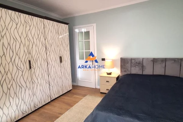 Shtepi me qera Apartament ne Tirane, 1+1, Mobilimi E mobiluar, Pagesa 652  Euro.