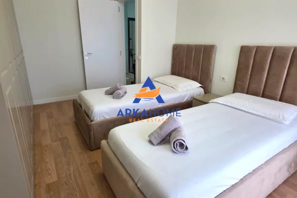 Shtepi me qera Apartament ne Tirane, 2+1, Mobilimi E mobiluar, Pagesa 978  Euro.