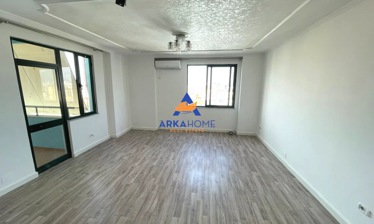 Shtepi ne shitje Apartament ne Tirane, 2+1, Mobilimi Pjeserisht e mobiluar, Pagesa 350,000  Euro.