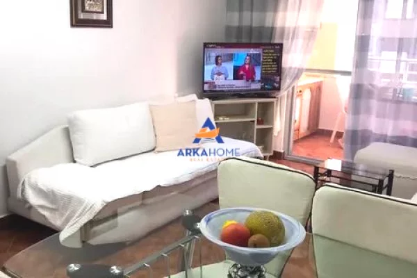 Shtepi me qera Apartament ne Durres, 1+1, Mobilimi E mobiluar, Pagesa 500  Euro.