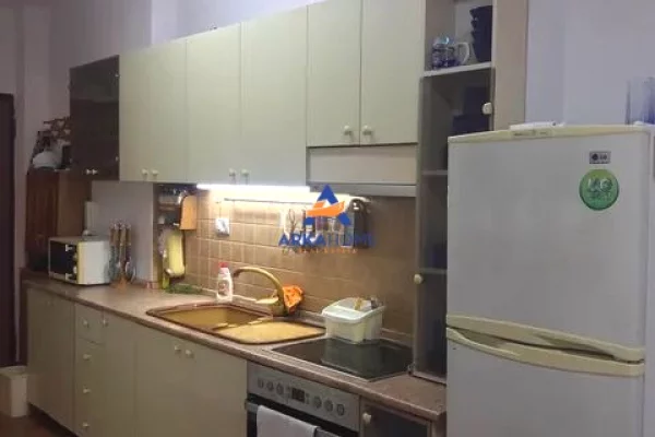 Shtepi me qera Apartament ne Durres, 1+1, Mobilimi E mobiluar, Pagesa 500  Euro.