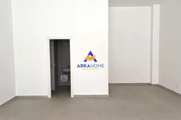 Ambient biznesi me qera 1+1 ne Tirane - 923 Euro