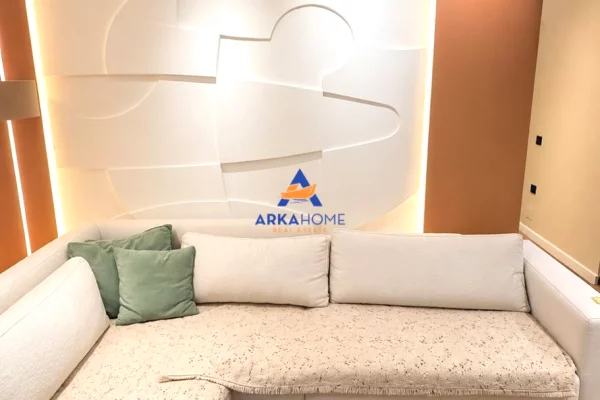 Shtepi ne shitje Apartament ne Tirane, 2+1, Mobilimi E mobiluar, Pagesa 219,058  Euro.