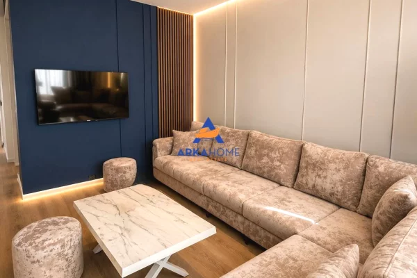 Shtepi me qera 2+1 ne Tirane - 900 Euro