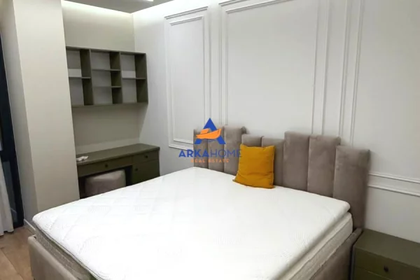 Shtepi me qera Apartament ne Tirane, 2+1, Mobilimi E mobiluar, Pagesa 1,500  Euro.