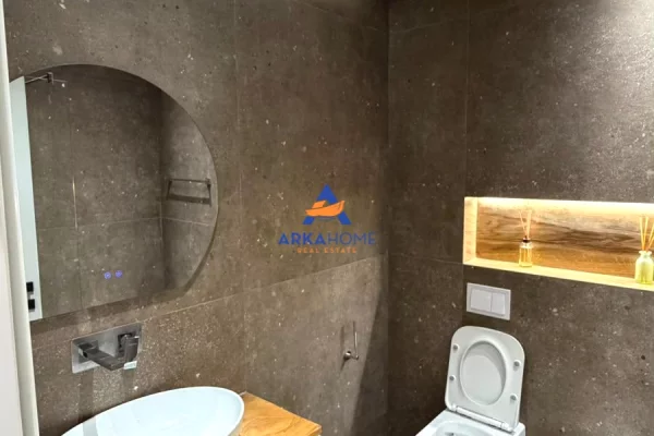 Shtepi me qera Apartament ne Tirane, 2+1, Mobilimi E mobiluar, Pagesa 1,500  Euro.