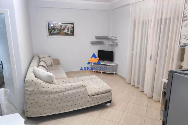 Shtepi me qera Apartament ne Tirane, 2+1, Mobilimi E mobiluar, Pagesa 543  Euro.
