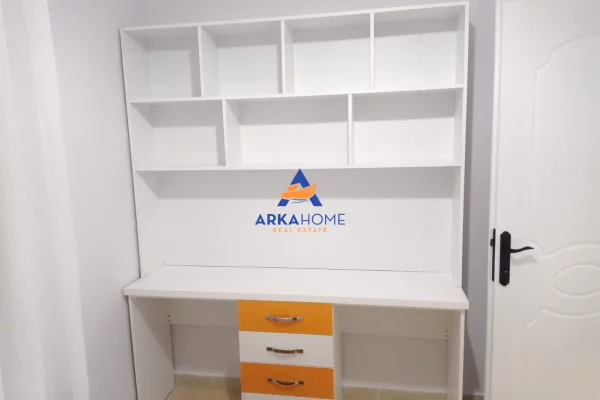 Shtepi me qera Apartament ne Tirane, 2+1, Mobilimi E mobiluar, Pagesa 565  Euro.