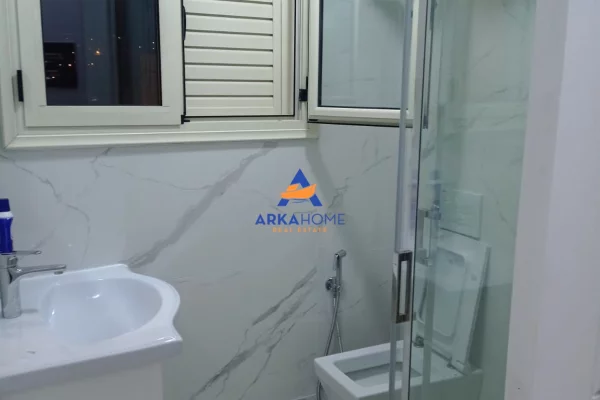 Shtepi me qera Apartament ne Tirane, 2+1, Mobilimi E mobiluar, Pagesa 565  Euro.