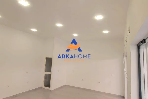 SHITET NJESI BIZNESI 33M2 "RRUGA E KAVAJES" 150.000 EURO