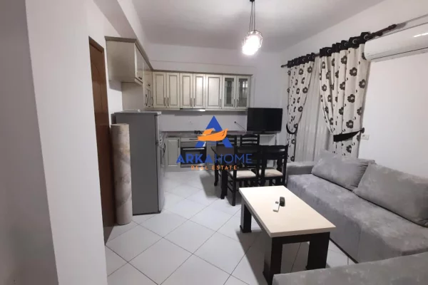 Shtepi me qera Apartament ne Tirane, 2+1, Mobilimi E mobiluar, Pagesa 413  Euro.