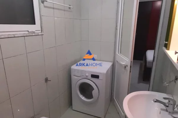 Shtepi me qera Apartament ne Tirane, 2+1, Mobilimi E mobiluar, Pagesa 413  Euro.