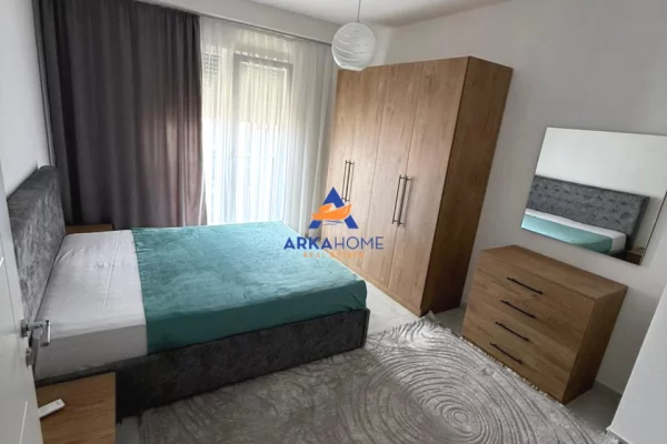 Shtepi me qera Apartament ne Tirane, 2+1, Mobilimi E mobiluar, Pagesa 652  Euro.