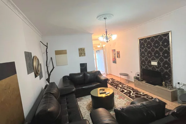 JEPET ME QERA APARTAMENT 2+1+BALLKON "TEK ZOGU I ZI" 70.000 LEKE