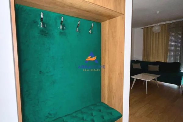 Shtepi me qera Apartament ne Tirane, 2+1, Mobilimi E mobiluar, Pagesa 800  Euro.
