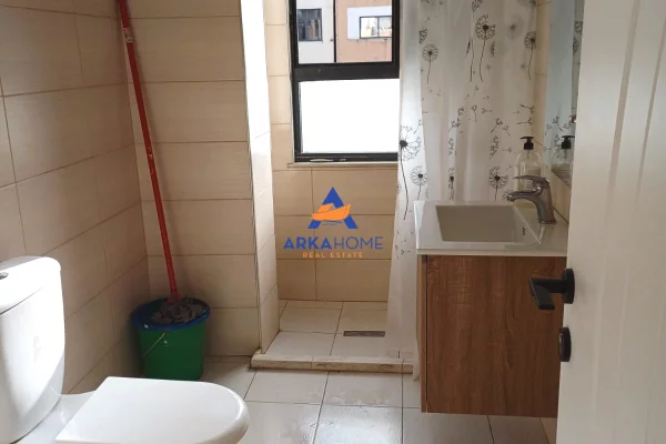 Shtepi me qera Apartament ne Tirane, 2+1, Mobilimi E mobiluar, Pagesa 800  Euro.