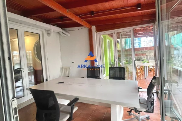 JEPET ME QERA APARTAMENT PER ZYRA 187 M2 "BLLOKU RRUGA BRIGADA E VIII" 180.000 LEKE