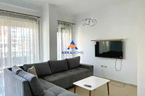 Shtepi me qera 1+1 ne Tirane - 800 Euro