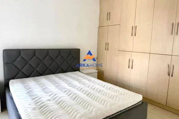 Shtepi me qera Apartament ne Tirane, 1+1, Mobilimi E mobiluar, Pagesa 800  Euro.