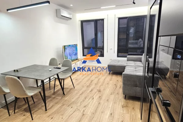 House for Rent Apartment in Tirana, 2+1, Furniture Furnished, Payment 653  Euro.