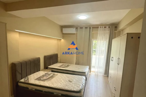 Shtepi me qera Apartament ne Tirane, 1+1, Mobilimi E mobiluar, Pagesa 631  Euro.