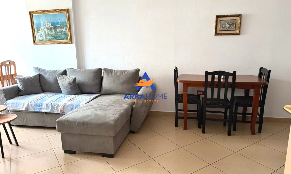 Shtepi me qera Apartament ne Tirane, 1+1, Mobilimi E mobiluar, Pagesa 490  Euro.