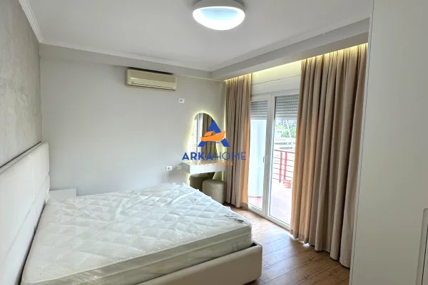 Shtepi me qera Apartament ne Tirane, 2+1, Mobilimi E mobiluar, Pagesa 1,000  Euro.