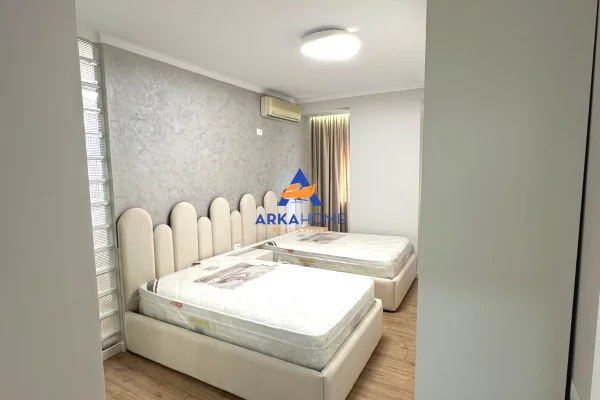 Shtepi me qera Apartament ne Tirane, 2+1, Mobilimi E mobiluar, Pagesa 1,000  Euro.