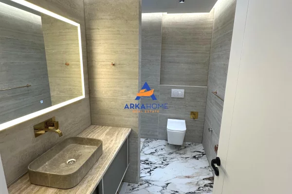 Shtepi me qera Apartament ne Tirane, 2+1, Mobilimi E mobiluar, Pagesa 1,000  Euro.