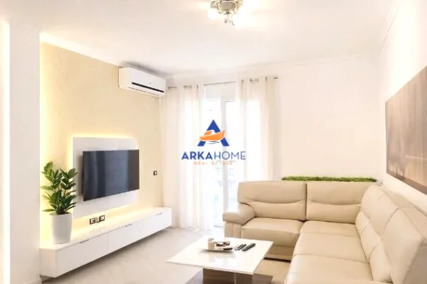 Shtepi me qera 2+1 ne Tirane - 700 Euro