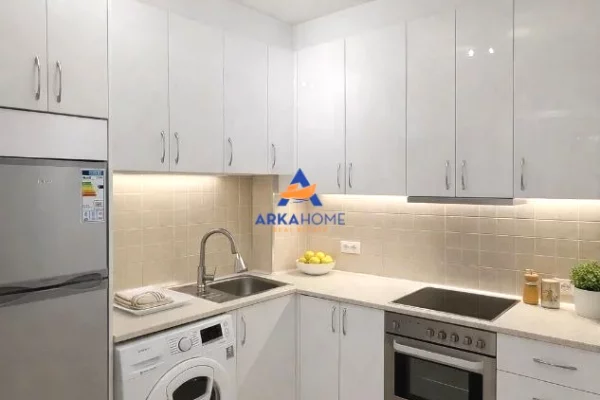 Shtepi me qera Apartament ne Tirane, 2+1, Mobilimi E mobiluar, Pagesa 700  Euro.