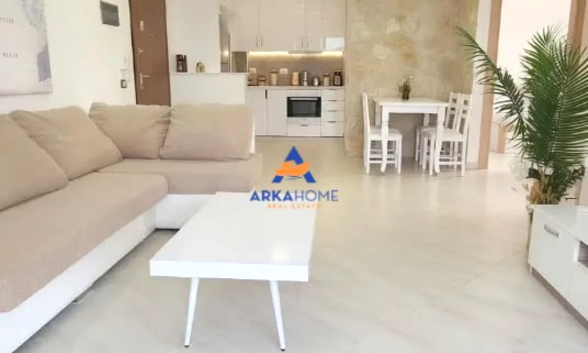 Shtepi ne shitje Apartament ne Tirane, 3+1, Mobilimi E mobiluar, Pagesa 233,000  Euro.