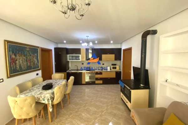 Shtepi me qera Apartament ne Tirane, 2+1, Mobilimi E mobiluar, Pagesa 545  Euro.