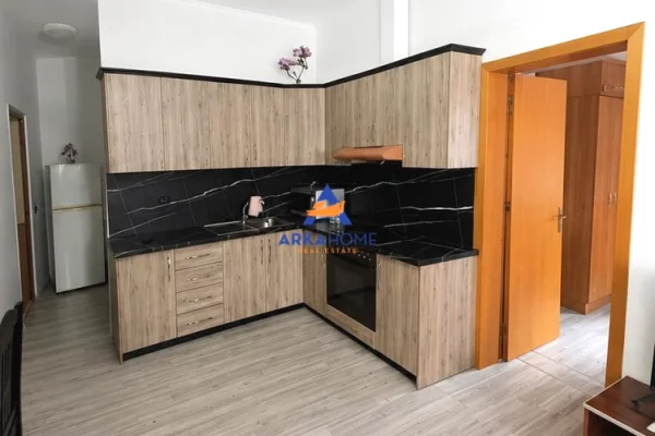 Shtepi ne shitje Apartament ne Tirane, 2+1, Mobilimi E mobiluar, Pagesa 115,000  Euro.