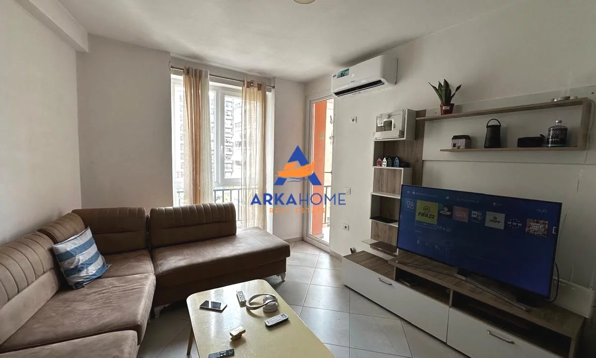 Shtepi me qera Apartament ne Tirane, 2+1, Mobilimi E mobiluar, Pagesa 656  Euro.
