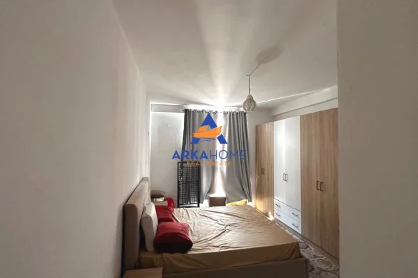 Shtepi me qera Apartament ne Tirane, 2+1, Mobilimi E mobiluar, Pagesa 656  Euro.