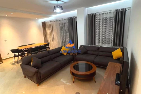 Shtepi me qera Apartament ne Tirane, 2+1, Mobilimi E mobiluar, Pagesa 1,000  Euro.
