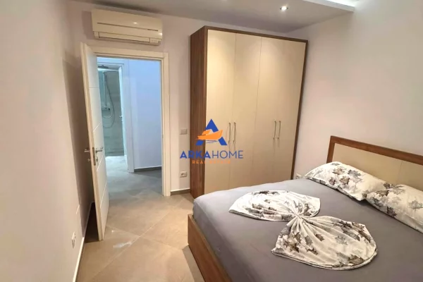Shtepi me qera Apartament ne Tirane, 2+1, Mobilimi E mobiluar, Pagesa 1,000  Euro.