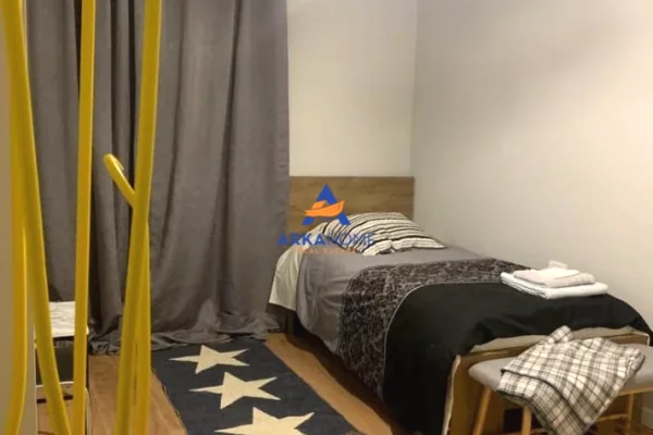Shtepi me qera Apartament ne Tirane, 2+1, Mobilimi E mobiluar, Pagesa 820  Euro.