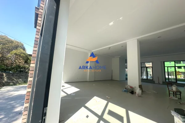 JEPET AMBIENT ME QERA 90 M2 "LIQENI I THATE" 900 EURO